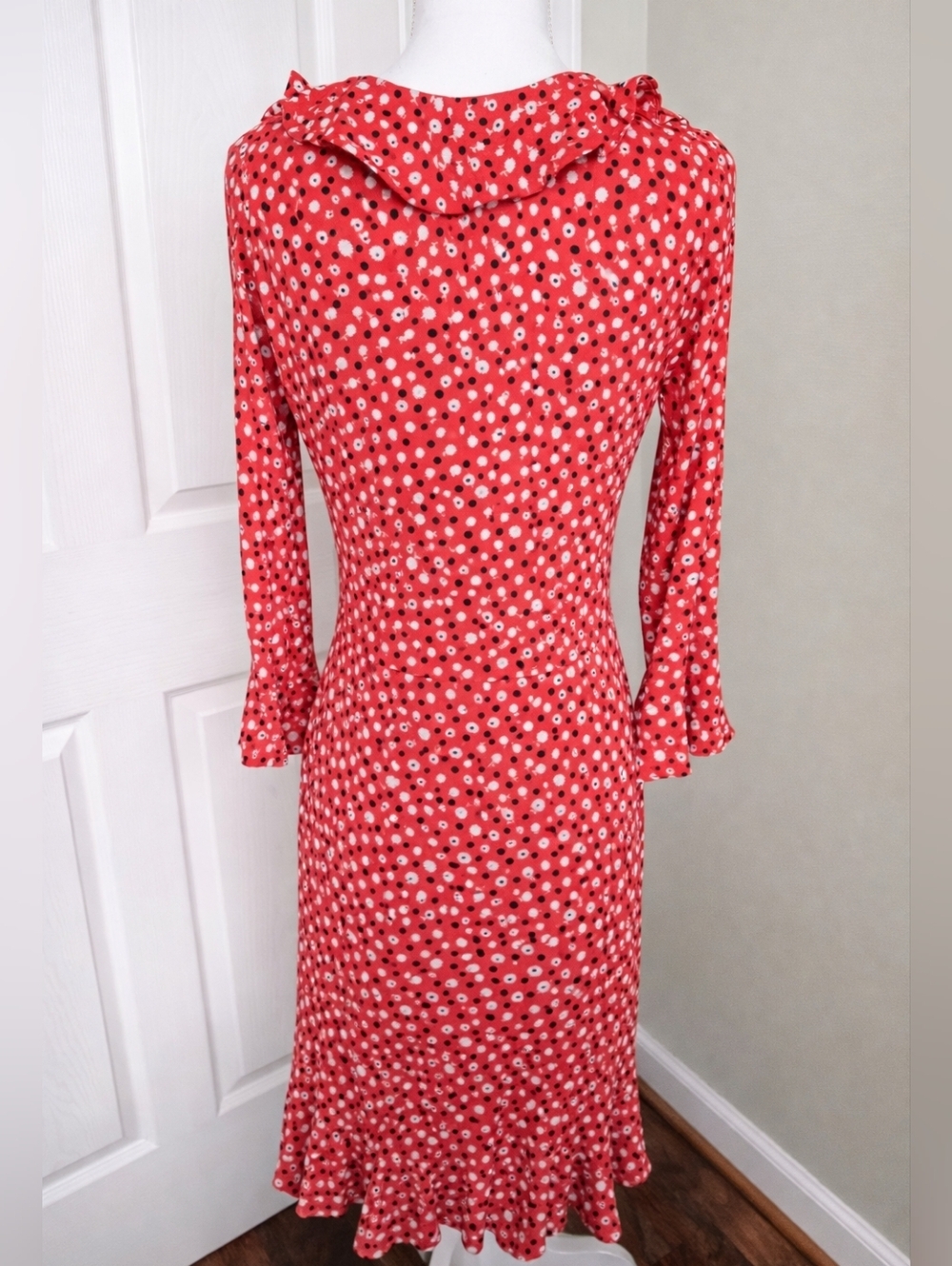 Boden Michaela Jersey Ruffle 3/4 Sleeve Dress in Rosehip Daisy Ditsy US Size 8 - Picture 4 of 13
